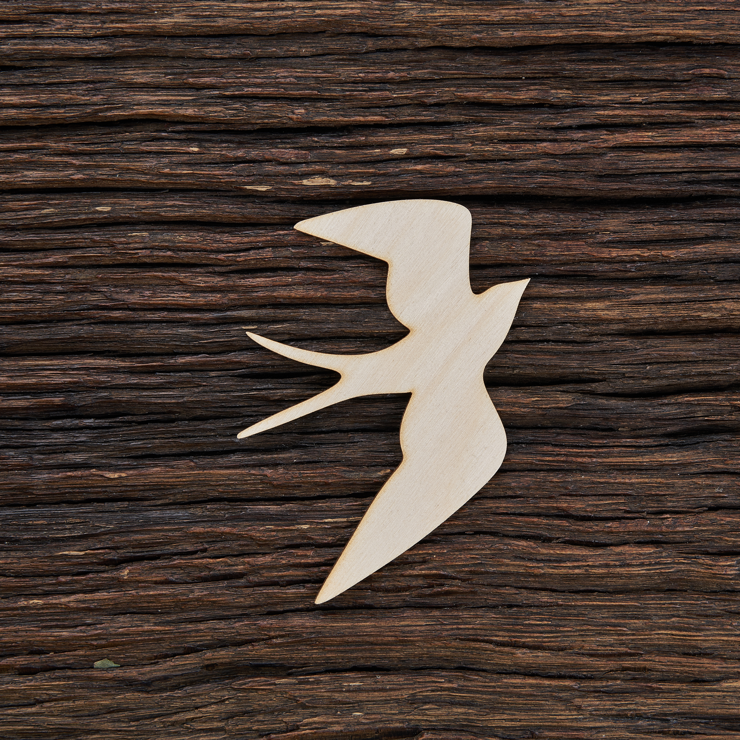 Paukštis kregždė - medinis gaminys, pjautas lazeriu - dekoravimui ir dažymui 
