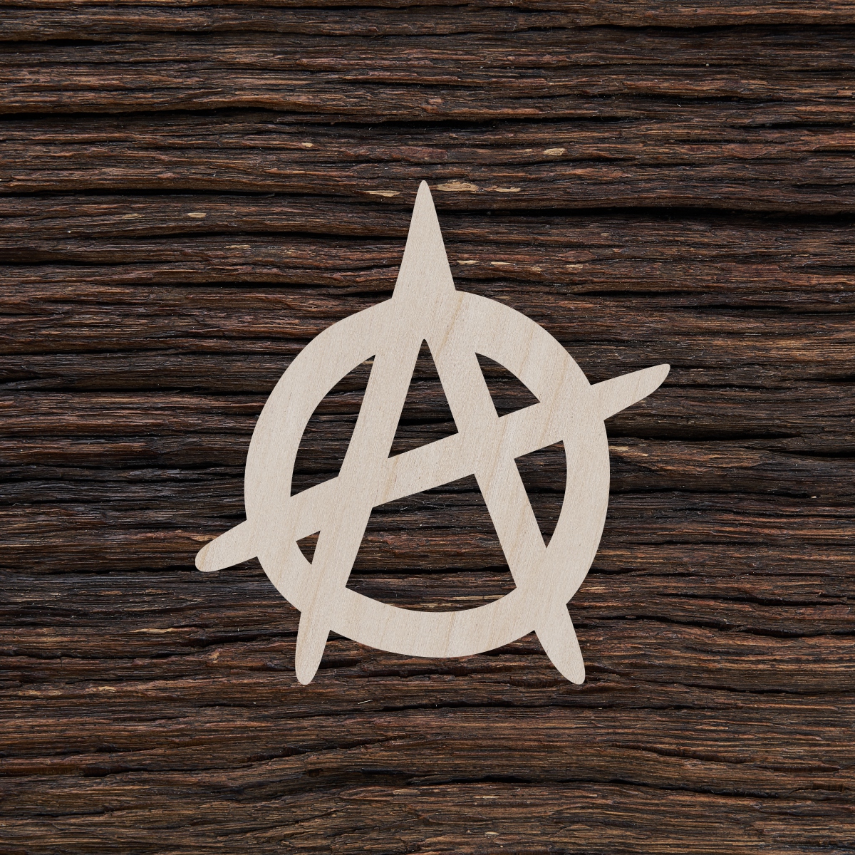 Anarchijos simbolis - medinis gaminys, pjautas lazeriu - dekoravimui ir dažymui 