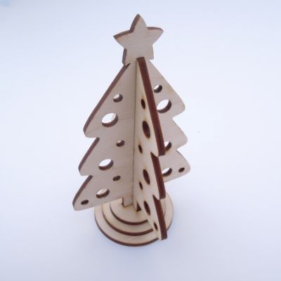 Kalėdinė eglutė - medinis gaminys, pjautas lazeriu - dekoravimui ir dažymui