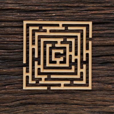 Labirintas - medinis gaminys, pjautas lazeriu - dekoravimui ir dažymui